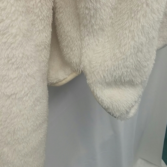 Teddy bear sherpa pullover cream size medium - Picture 4 of 6